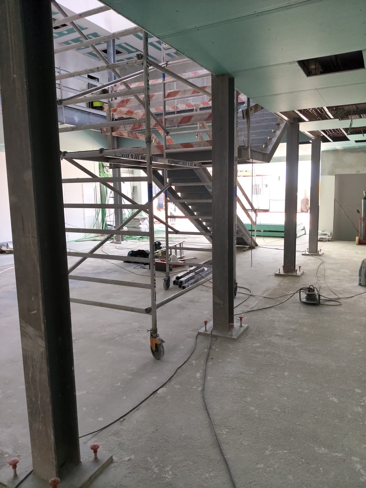 Vidros em espaço comercial